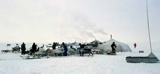 Photograph of a camp in Turvaurgin